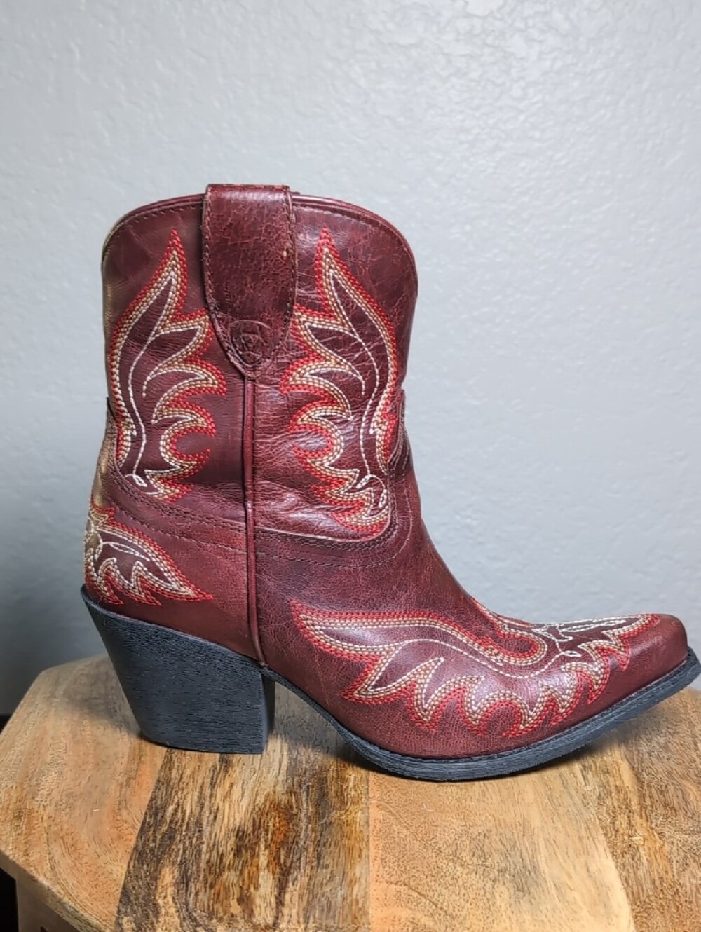 Ariat Women's Chandler Snip Toe Western Cowgirl Boot - Picture 4 of 10